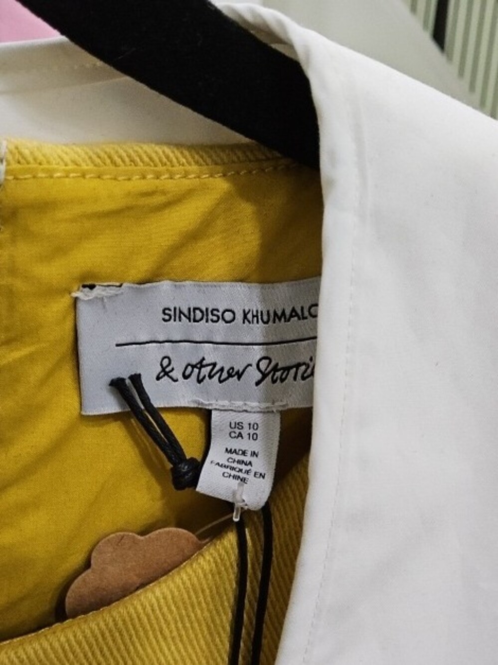 & Other Stories x Sindiso Khumalo Yellow Dress with White Collar - Picture 2 of 2